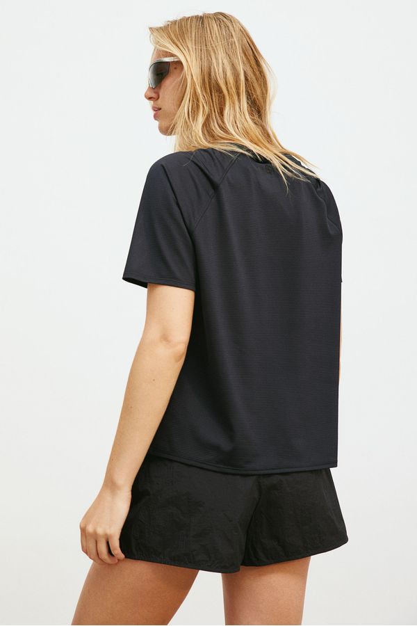 Polera deportiva con DryMove™
