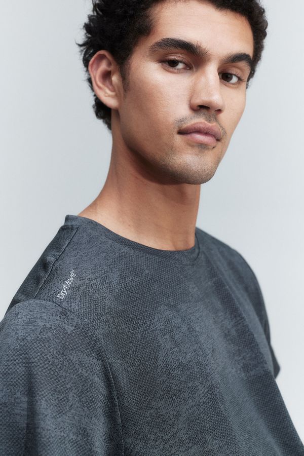 Polera deportiva con DryMove™ Regular Fit