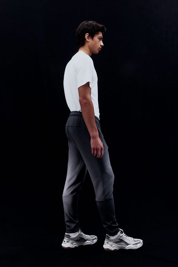 Joggers deportivos con DryMove™ Slim Fit