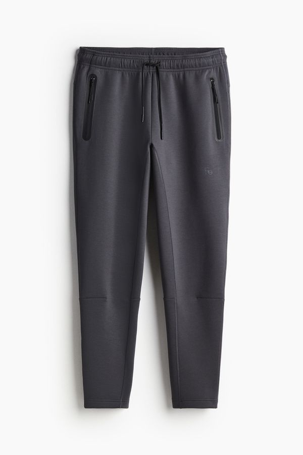 Joggers deportivos con DryMove™ Slim Fit