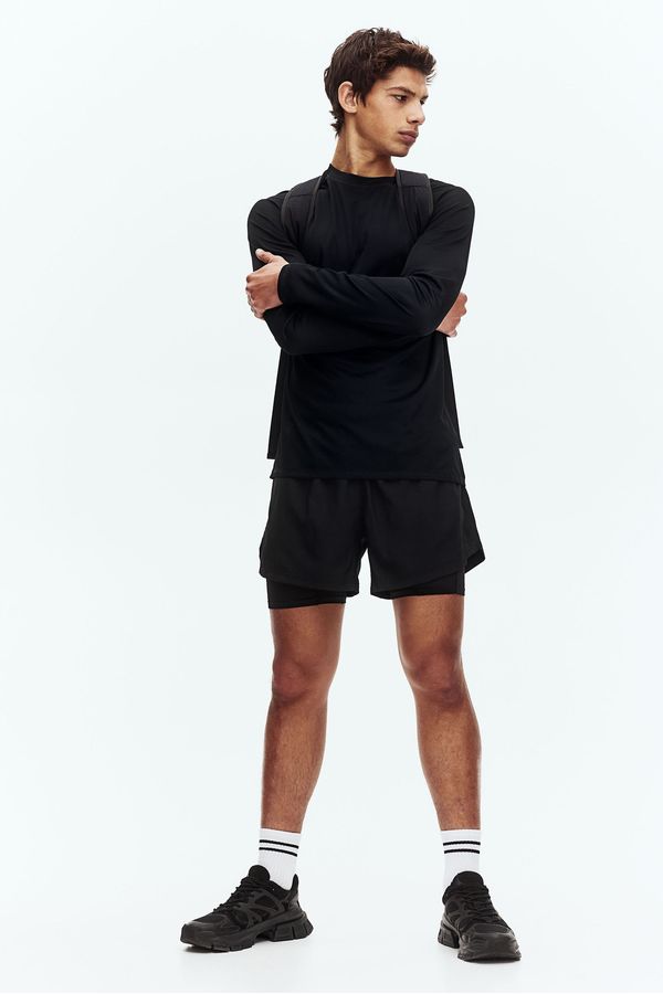 Shorts deportivo de doble capa con DryMove™