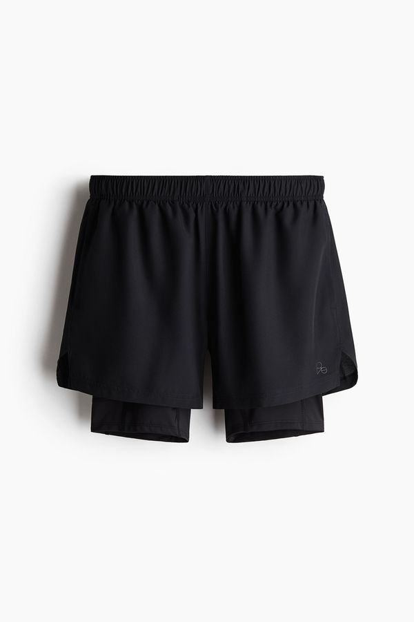Shorts deportivo de doble capa con DryMove™