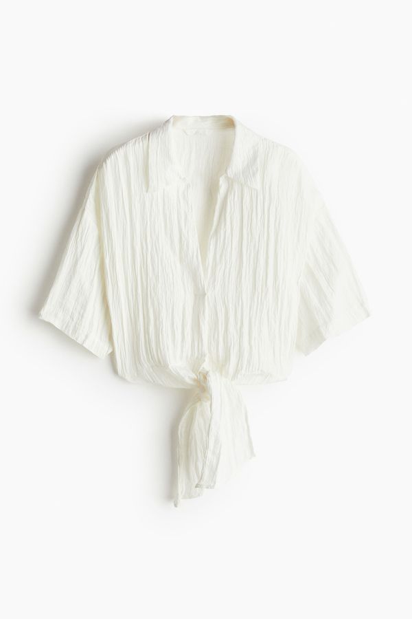 Blusa con lazada