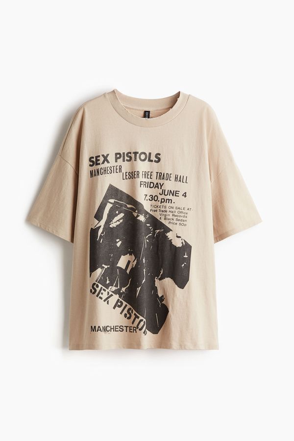 Polera oversize con motivo estampado