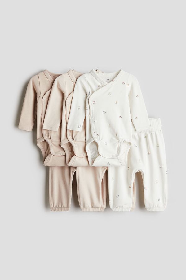 Conjunto de 3 bodies y 3 pantalones
