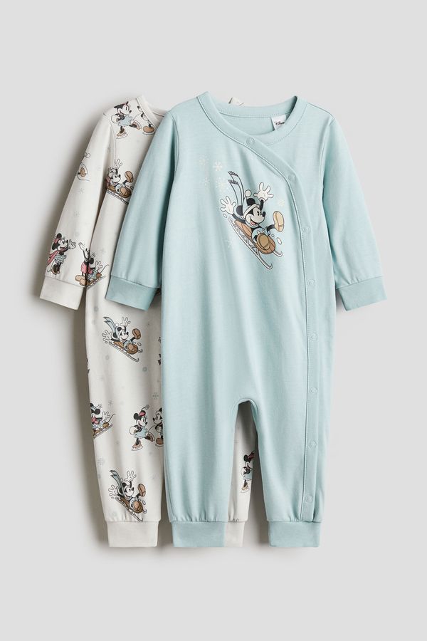 Pack de 2 pijamas con diseño estampado