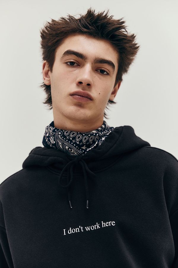 Polerón hoodie estampado Loose Fit