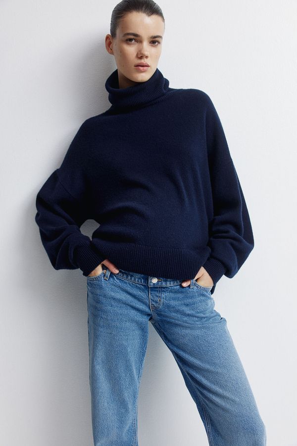 MAMA Straight Jeans