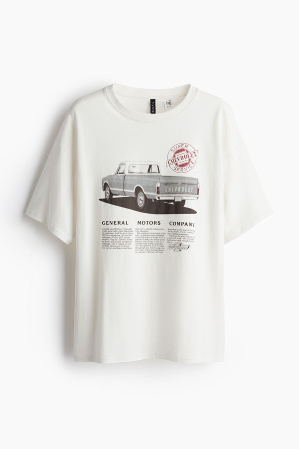 Polera oversize con motivo estampado