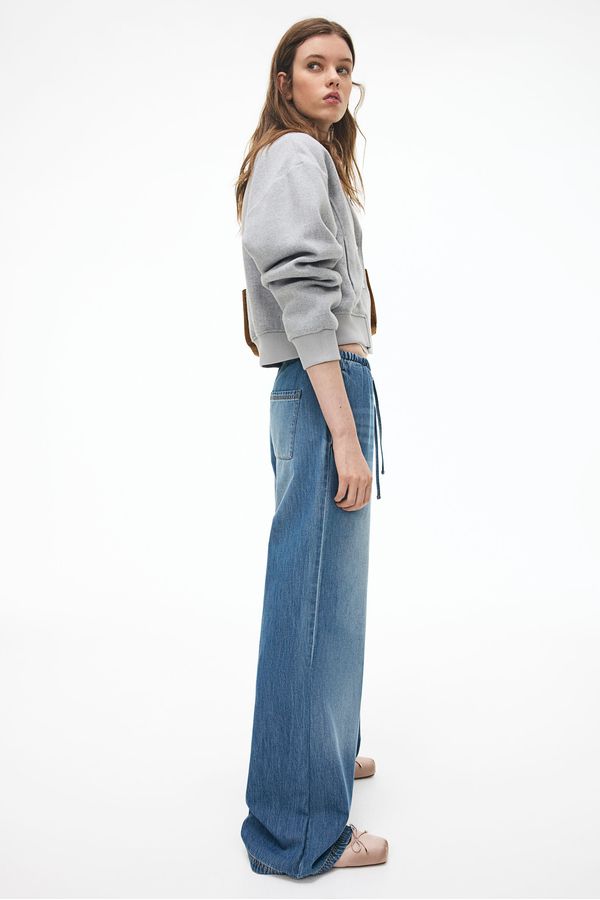 Pantalón denim con cordón de ajuste