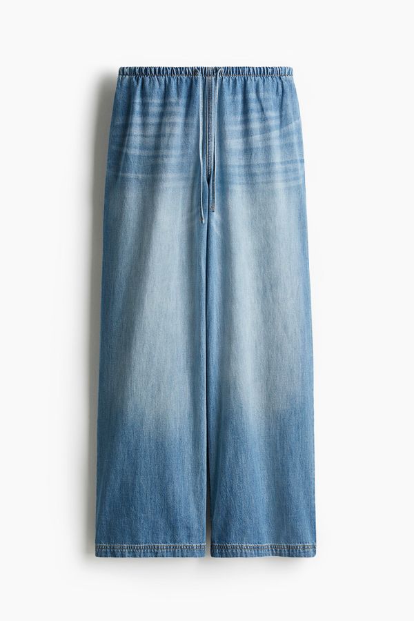 Pantalón denim con cordón de ajuste