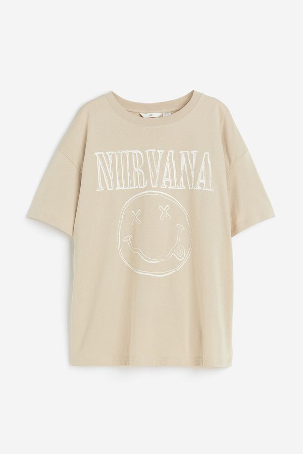 Polera oversize con motivo