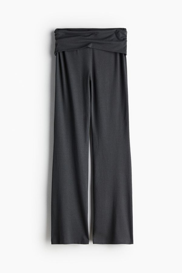 Pantalón flared de punto