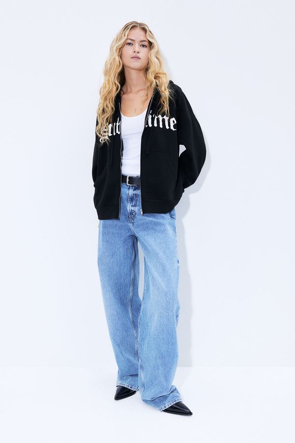 Polerón hoodie oversize con cierre y motivo