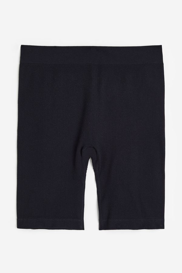 Shorts biker acanalado