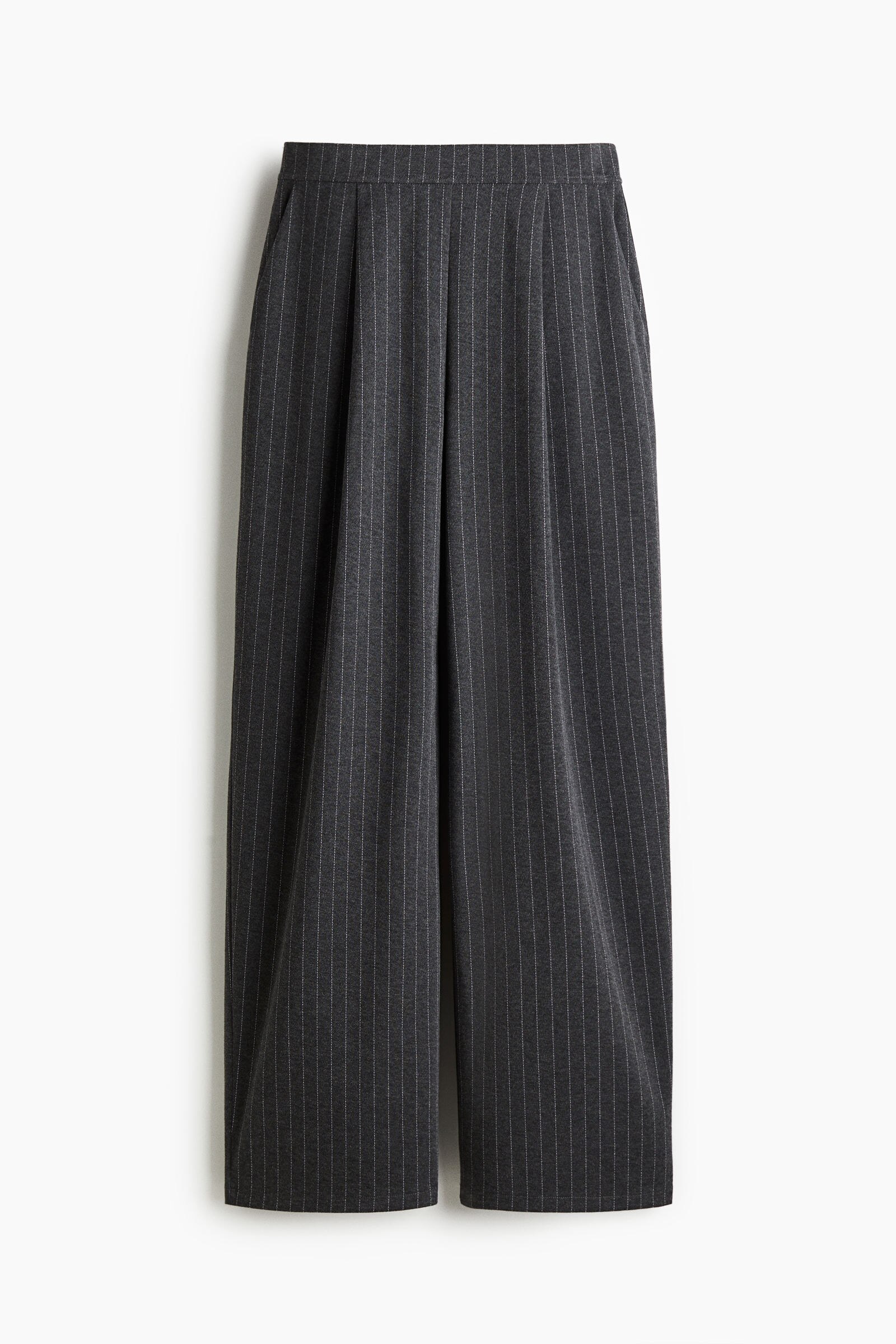 Pantalón amplio